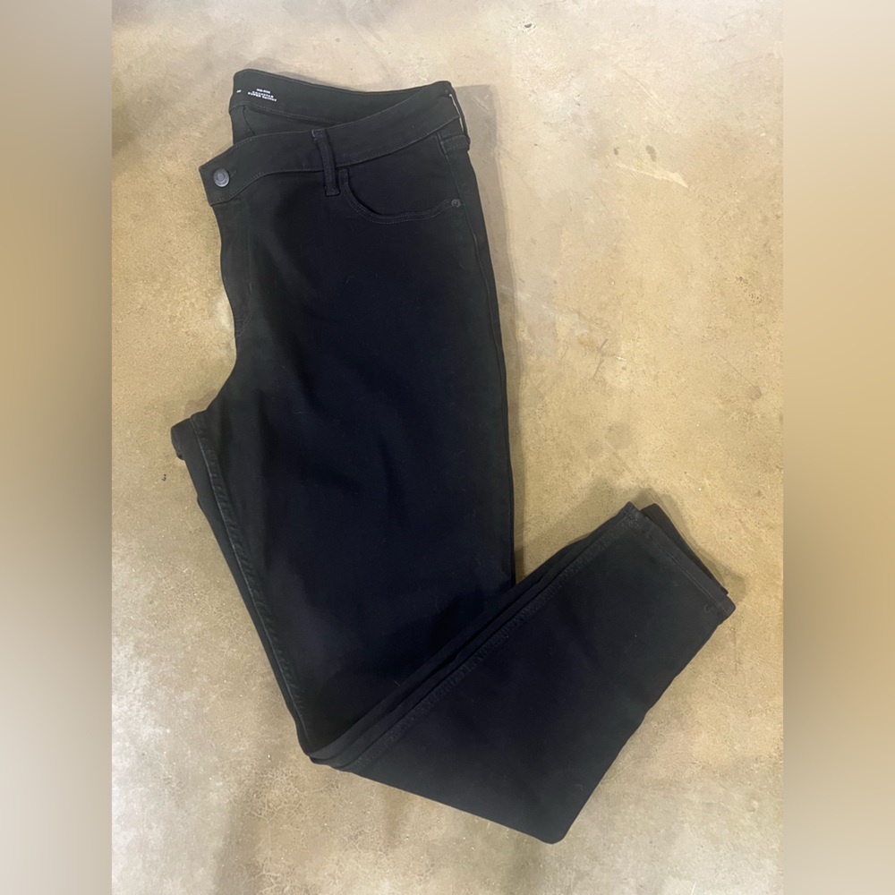Old Navy Black Rockstar Super Skinny Jeans